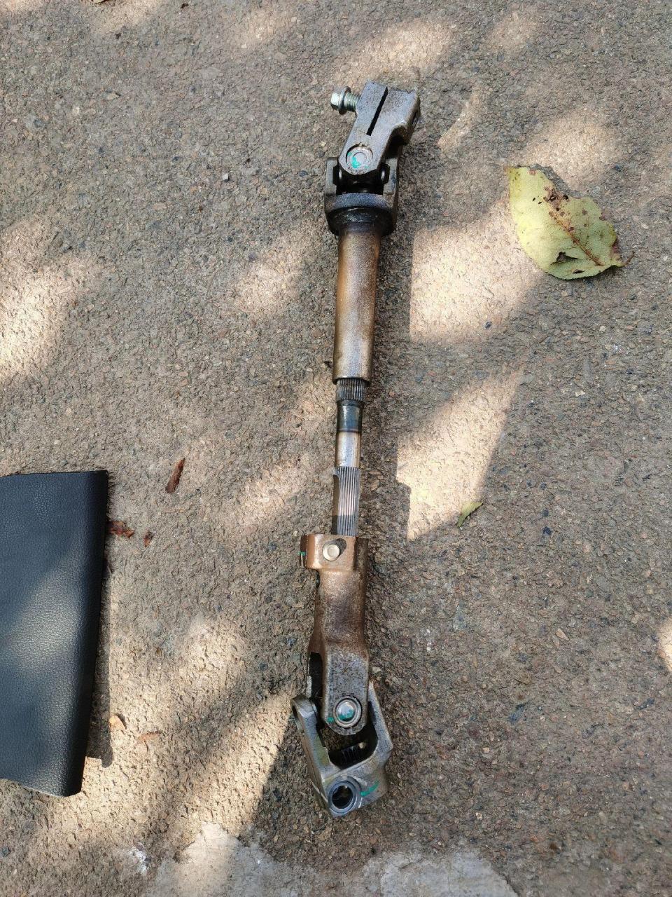 18款宝骏360方向滚柱万向连接杆一副,手拆车件,没有间隔,新的一样 不