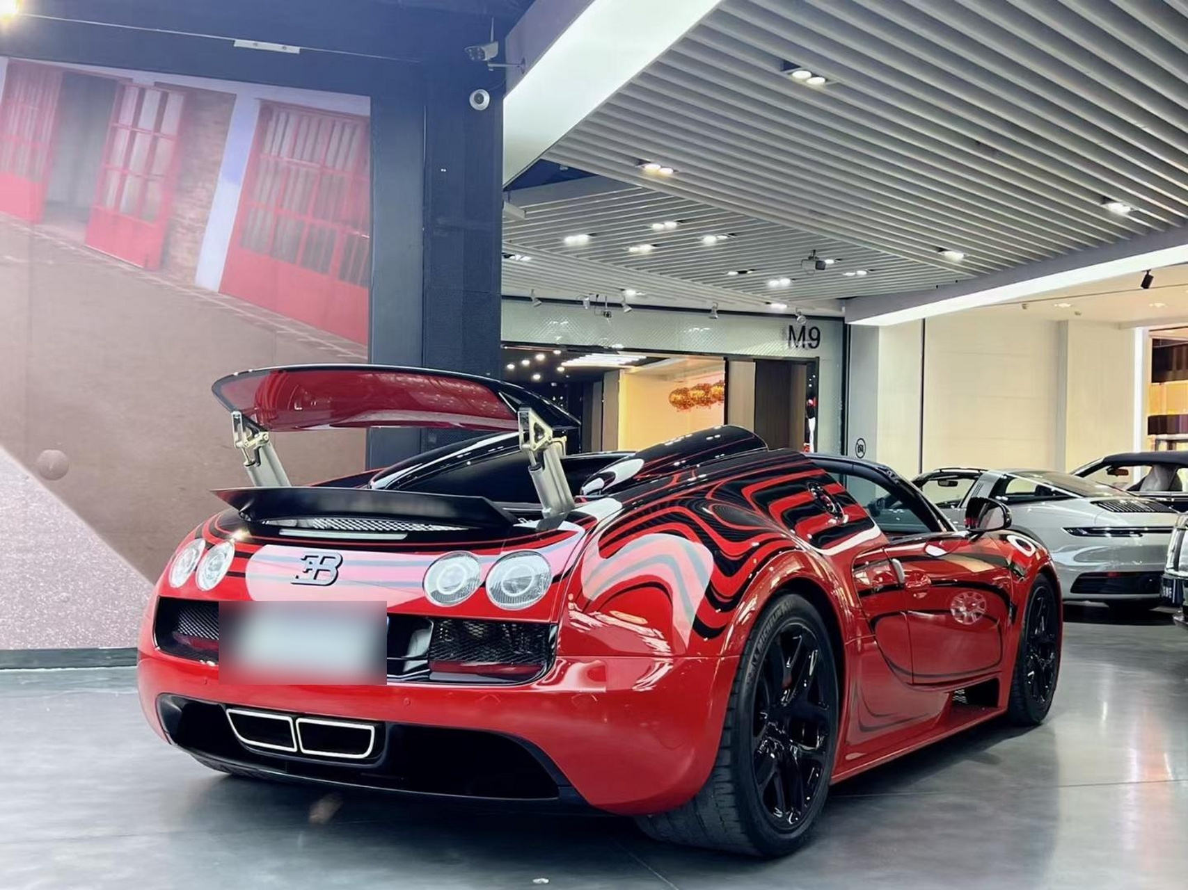 布加迪威航已到店～21年上牌 仅0.