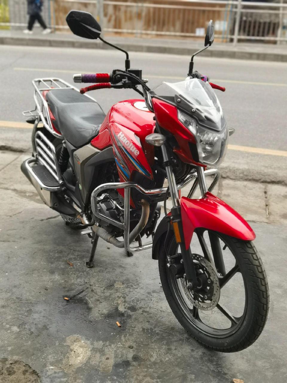 20年上牌豪爵dk150r国四电喷,有牌有证必须过户,出售价格不贵,有需要