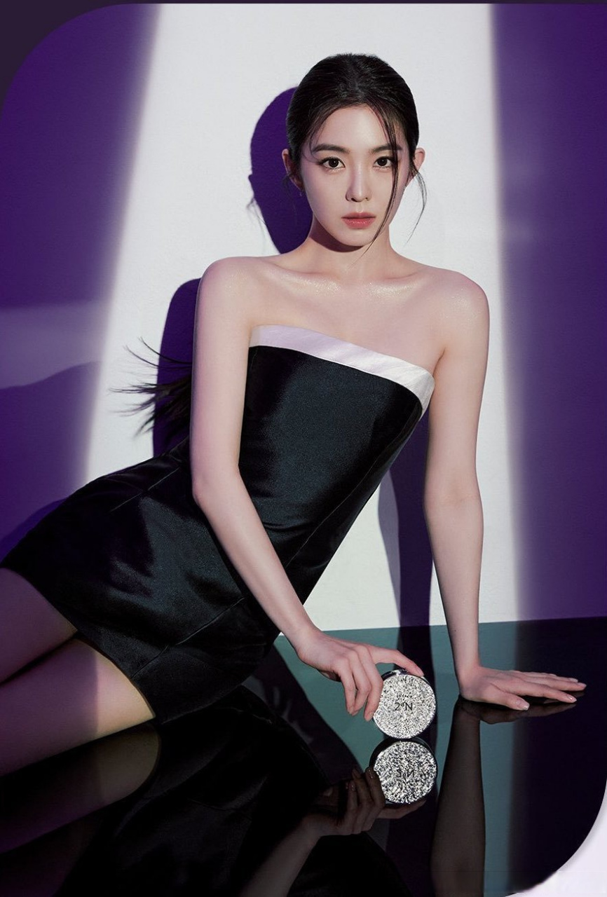 irene##irene最新画报# irene最新画报公开