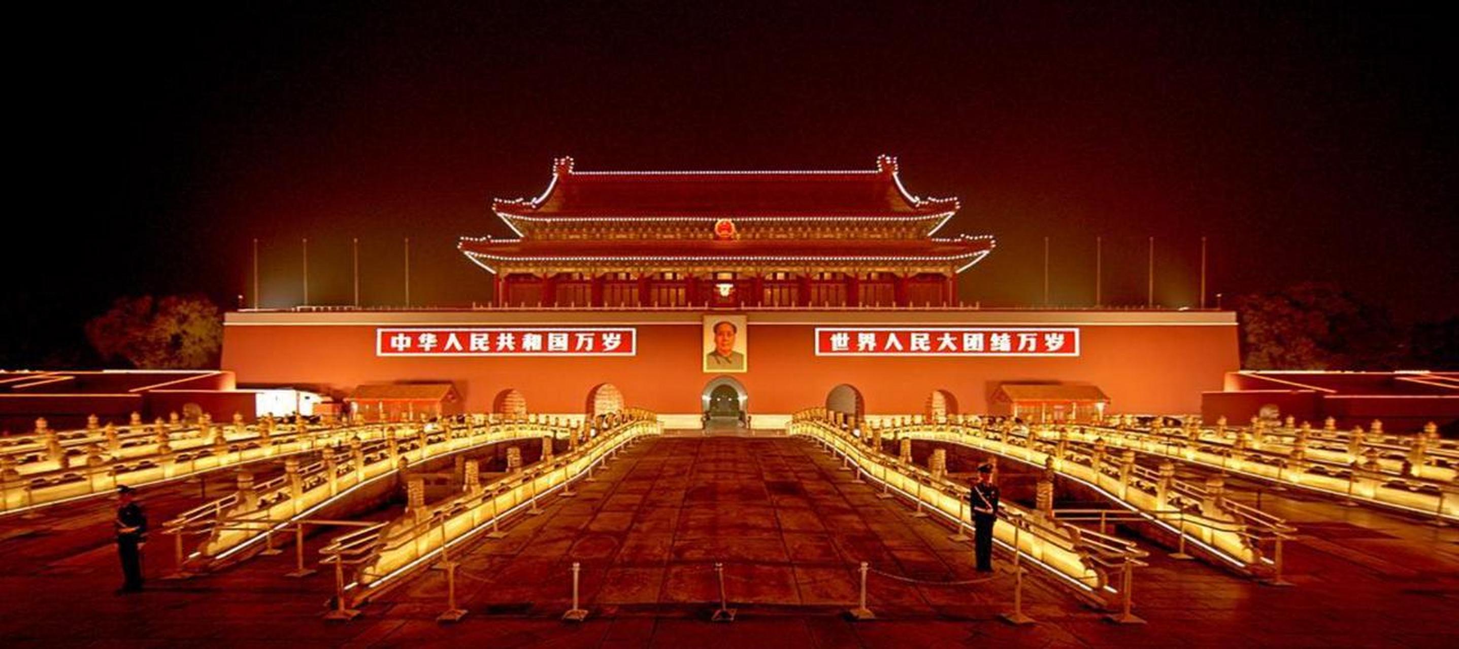 天安门;井冈山;橘子洲. 这三个地方我一定要去.