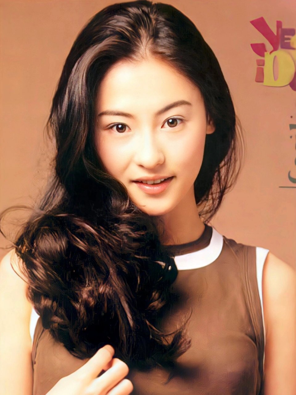 张柏芝 早期《yes》杂志两组绝美图 刚出道时期真的太美太美 笑容青涩