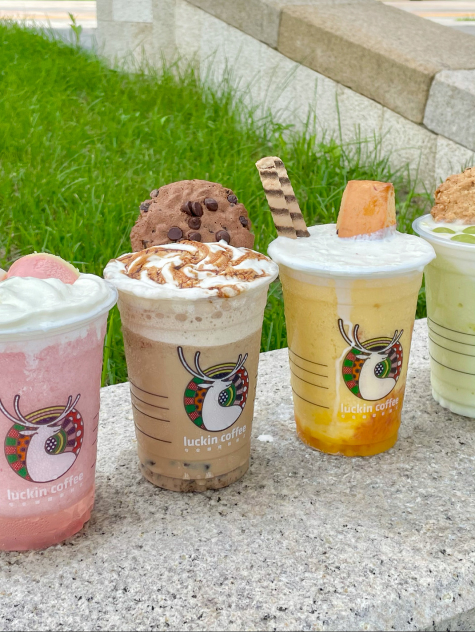 瑞幸瑞纳冰yyds06夏季超冰爽点单攻略来啦 瑞幸的瑞纳冰系列太适合