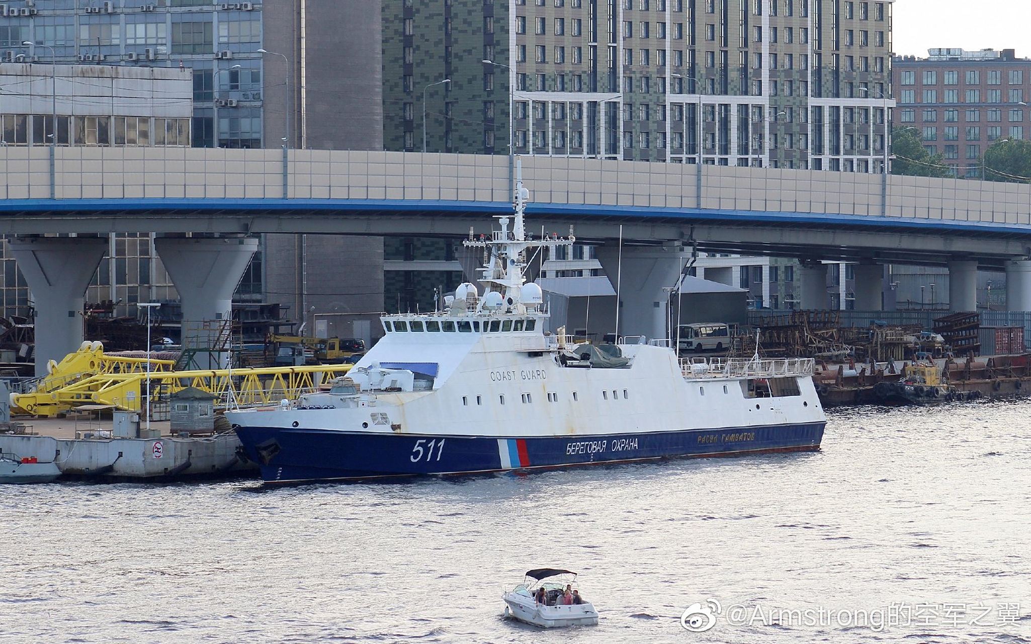 俄罗斯尚未服役的22460型边防巡逻艇拉苏尔·伽姆扎托夫 (rasul gam