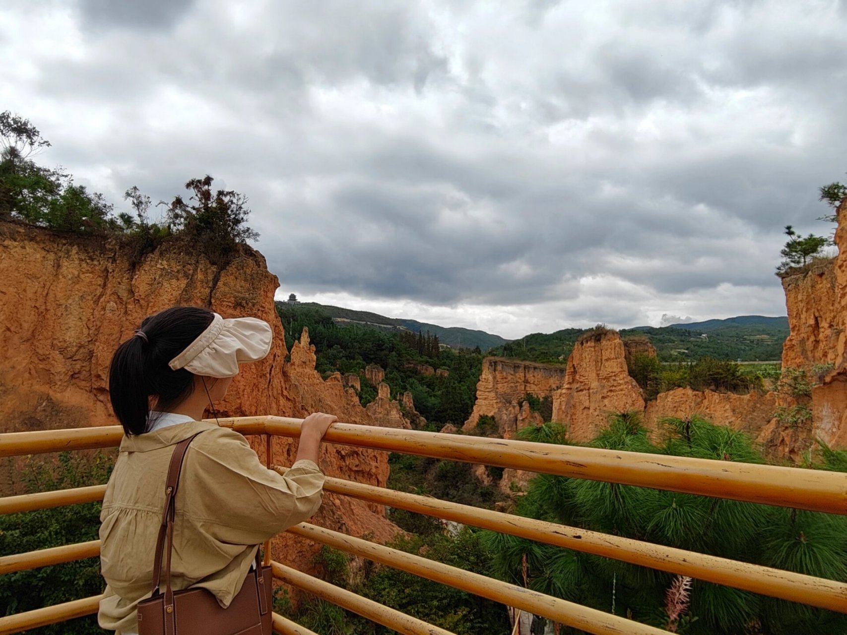 曲靖市陆良县彩色沙林风景区 94十一放假,小伙伴们都去哪里玩了呢?