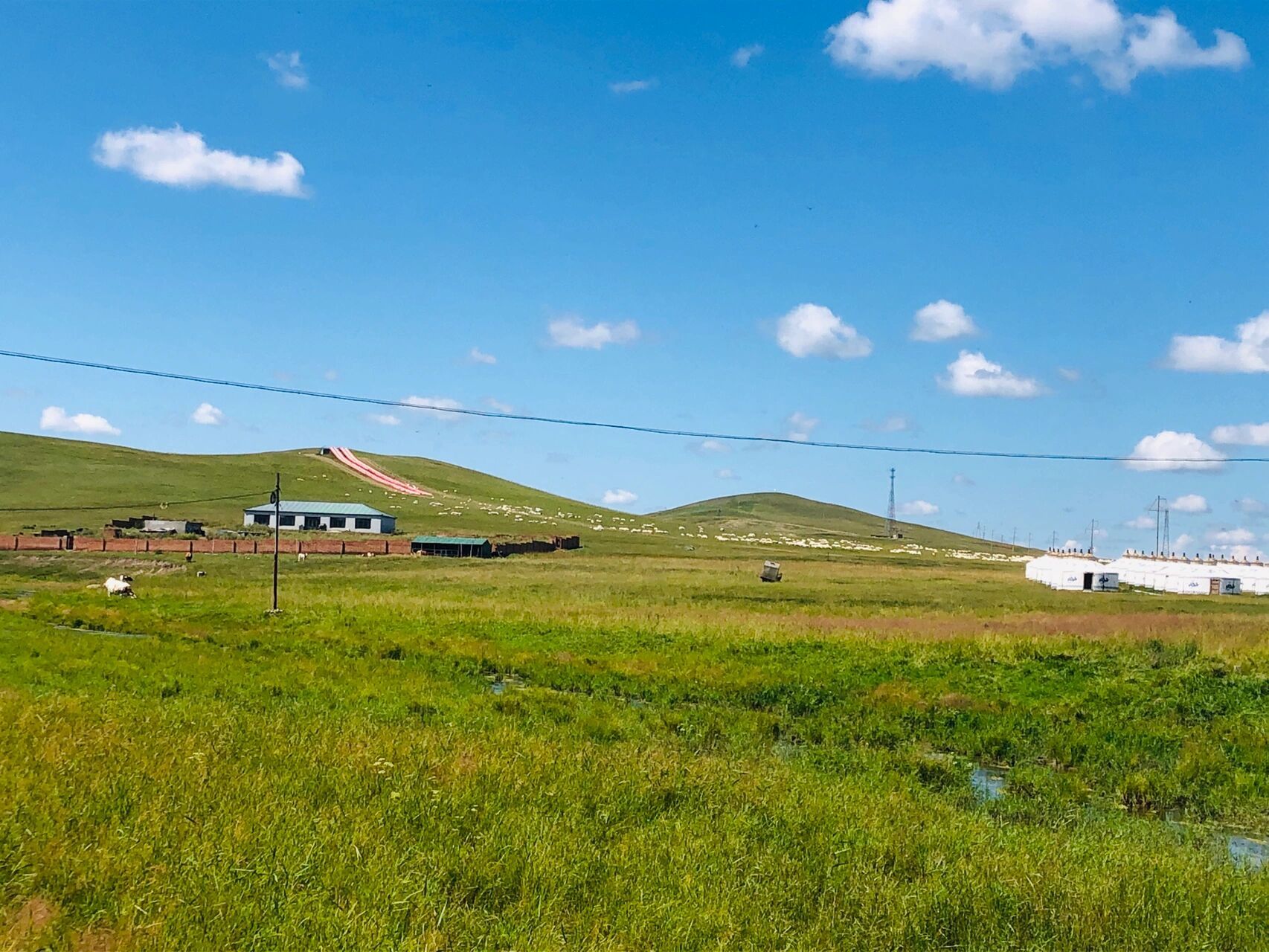 内蒙游day2 扎鲁特旗山地草原旅游区 6:50 从通辽站出发 历时半天
