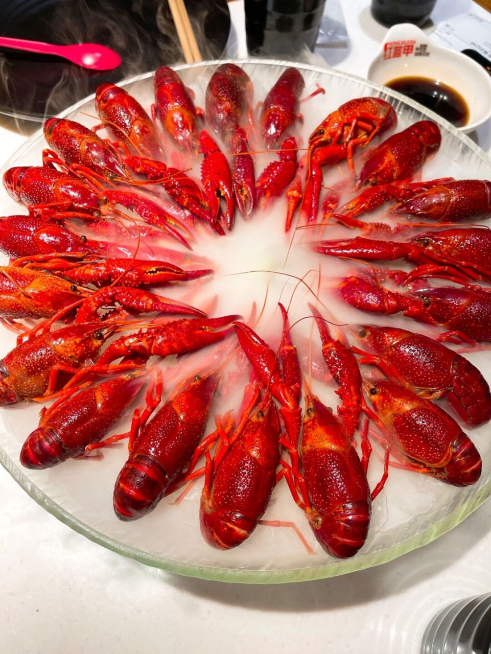 夏季必吃!冰镇小龙虾🦞 红盔甲的小龙虾真的是一绝…冰镇的超级美味