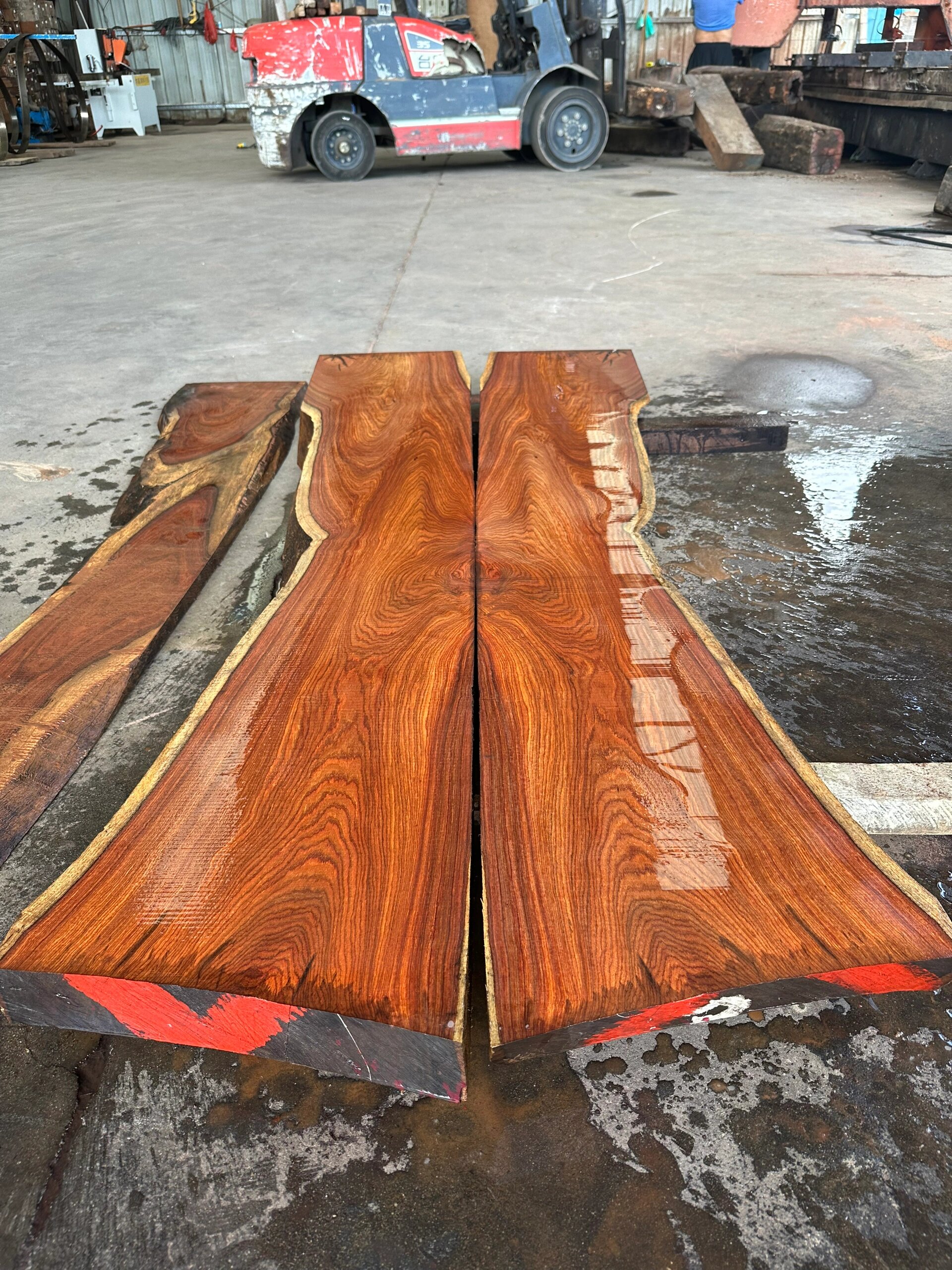 白菜价0101 国标红木刺猬紫檀冈比亚大板,美轮美奂!