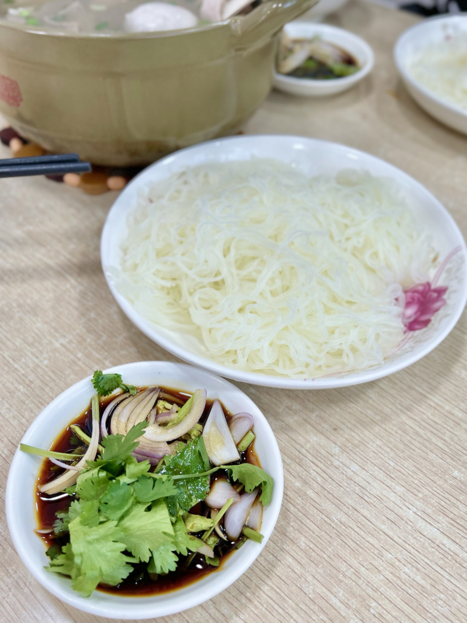 深圳美食 | 热乎乎美味紫金八刀汤 今天没煮早餐 出来吃 新鲜的八刀汤