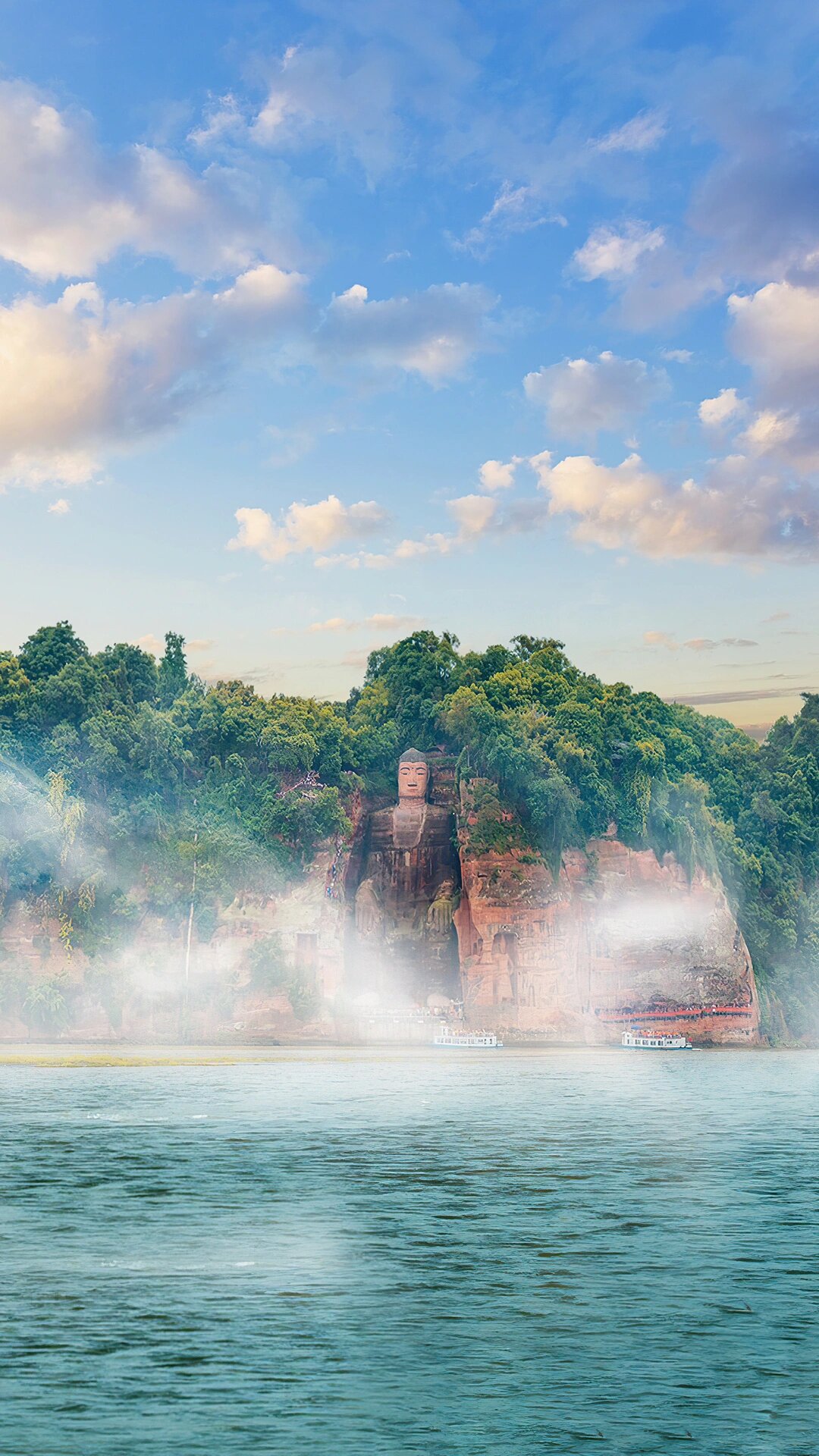 乐山大佛开凿于唐代开元元年(713年),完成于贞元十九年(803年),历时约