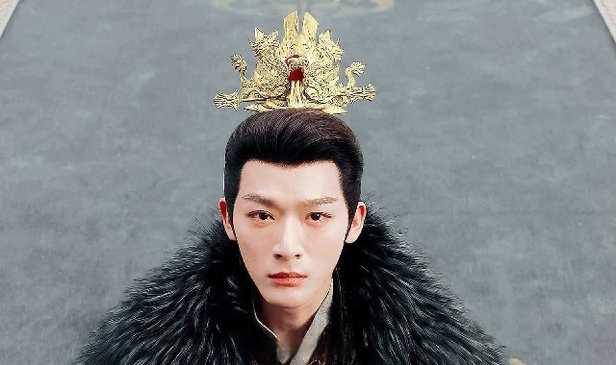 长相思张晚意这个造型真的不能怼脸,那个发冠是非要不可吗?