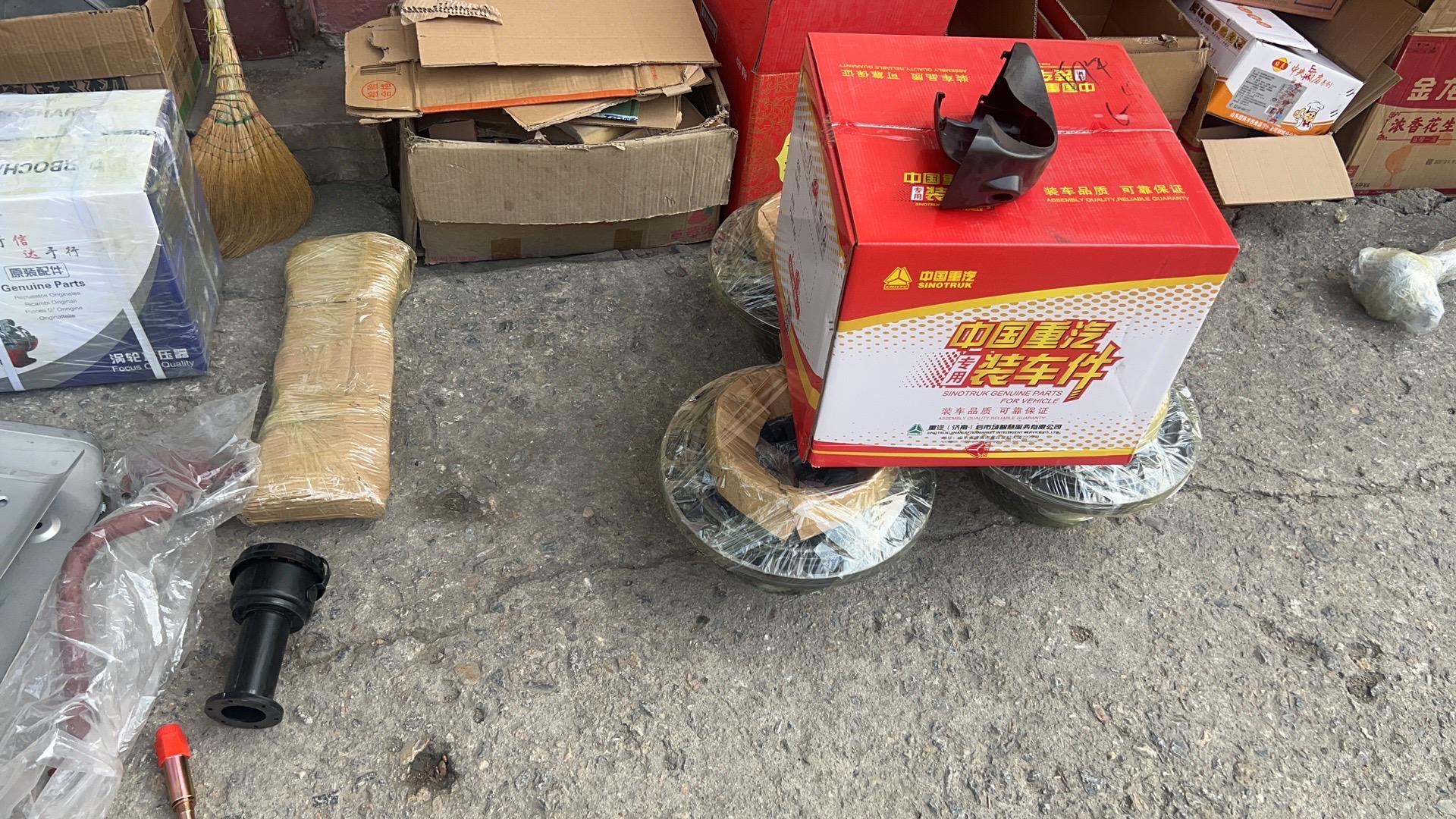 重汽豪沃原厂配件,重汽豪沃空压机,重汽豪沃打气泵总成