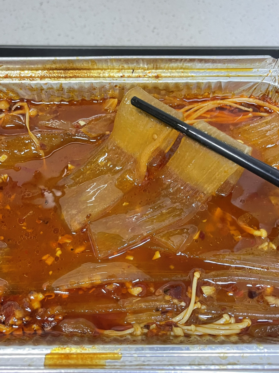 有幸在同事家吃过一回,惊艳到我了!! 超解馋的锡纸宽粉～炫到停不下来