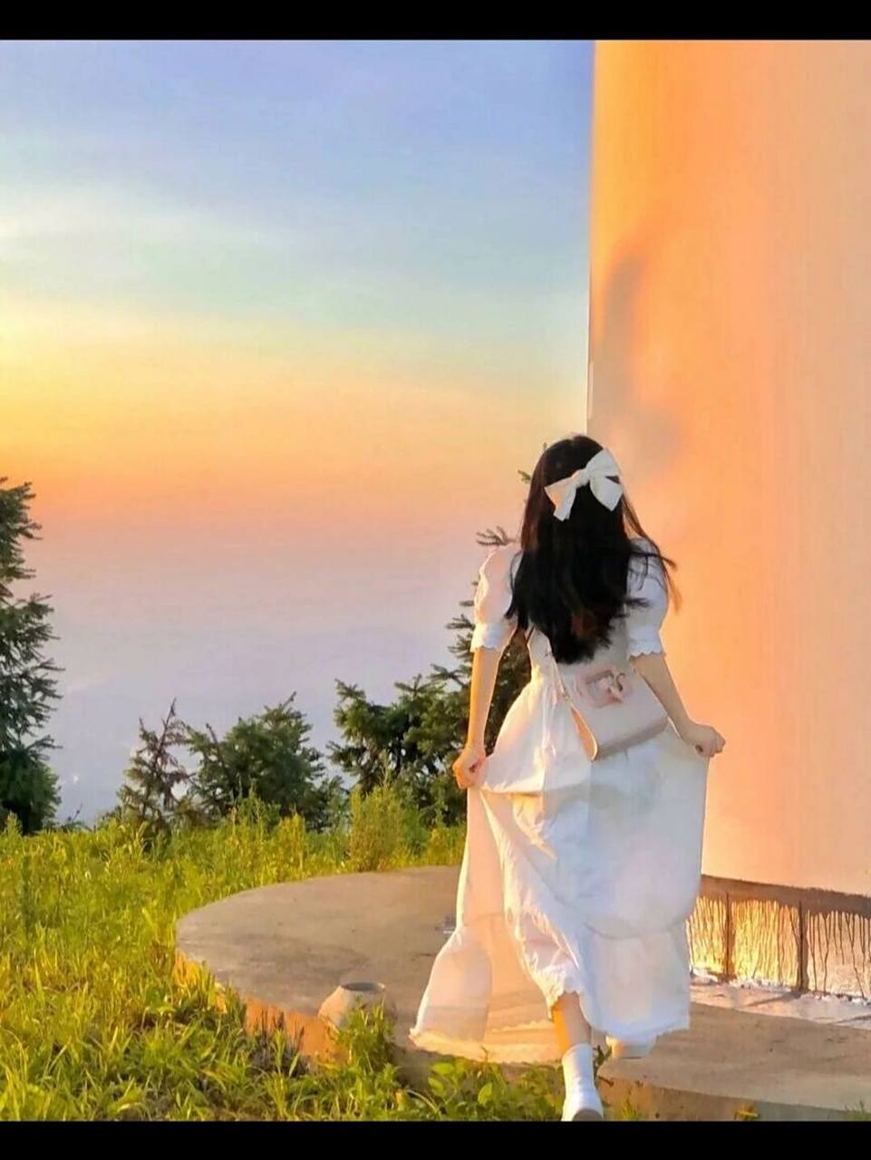 一组超好看的日落闺蜜头像两人背影