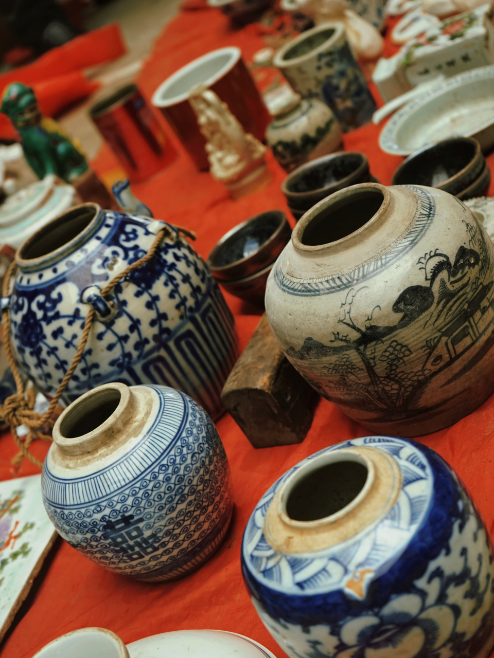 景德镇鬼市|凌晨开市 天亮即散 每到周一凌晨3点景德镇鬼市灯火通明