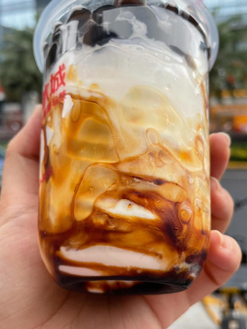 雪糕还卖,珍珠还卖,黑糖珍珠圣代不卖了 为什么为什么为什么 0101