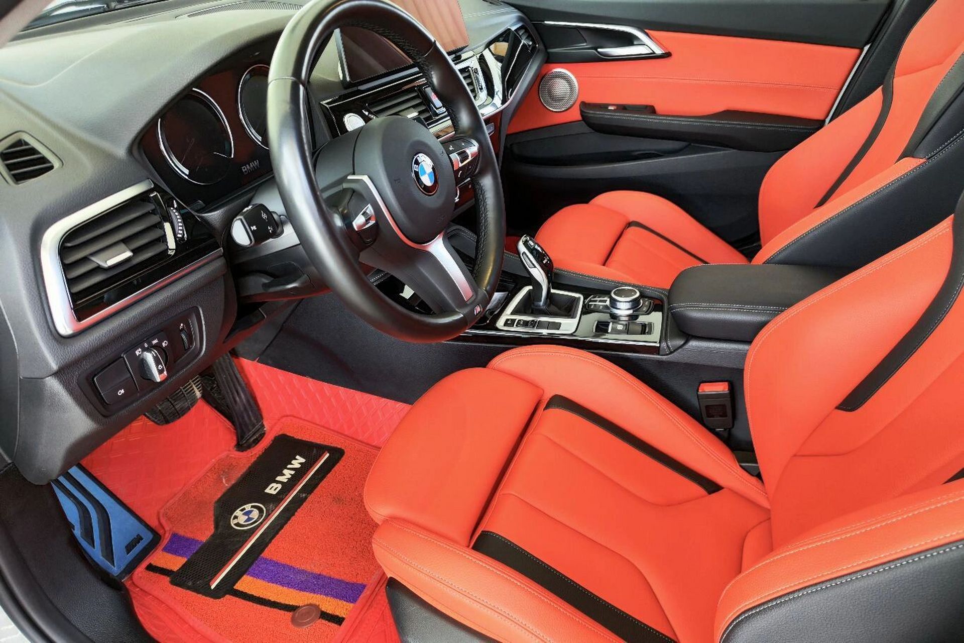 bmw 官方认证二手车 【车辆名称】宝马1系 2022款 125i m运动曜夜版