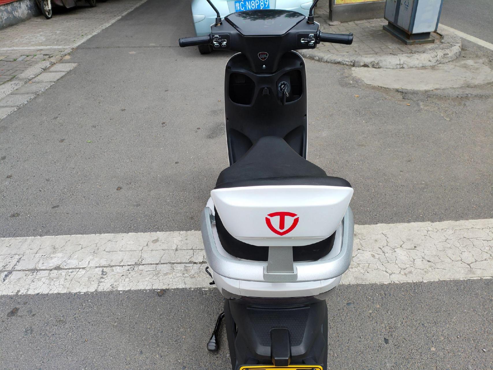 新到精品台铃a3优跑大踏板电动车!