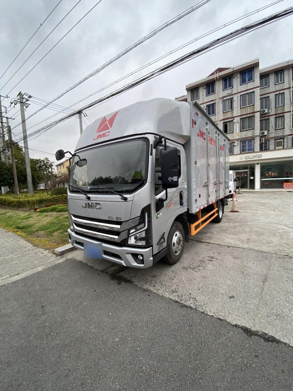 精品4米2箱式货车江铃凯运 4.