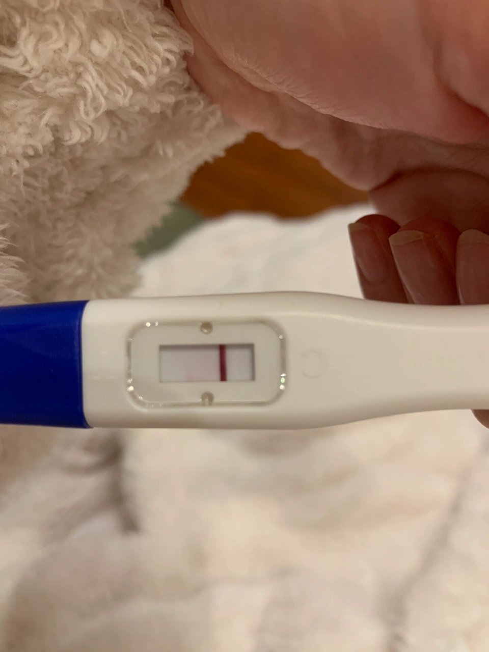 毓婷验孕棒准吗 救命呀 姐妹们帮看看 刚测的时候白板 过了几个小时