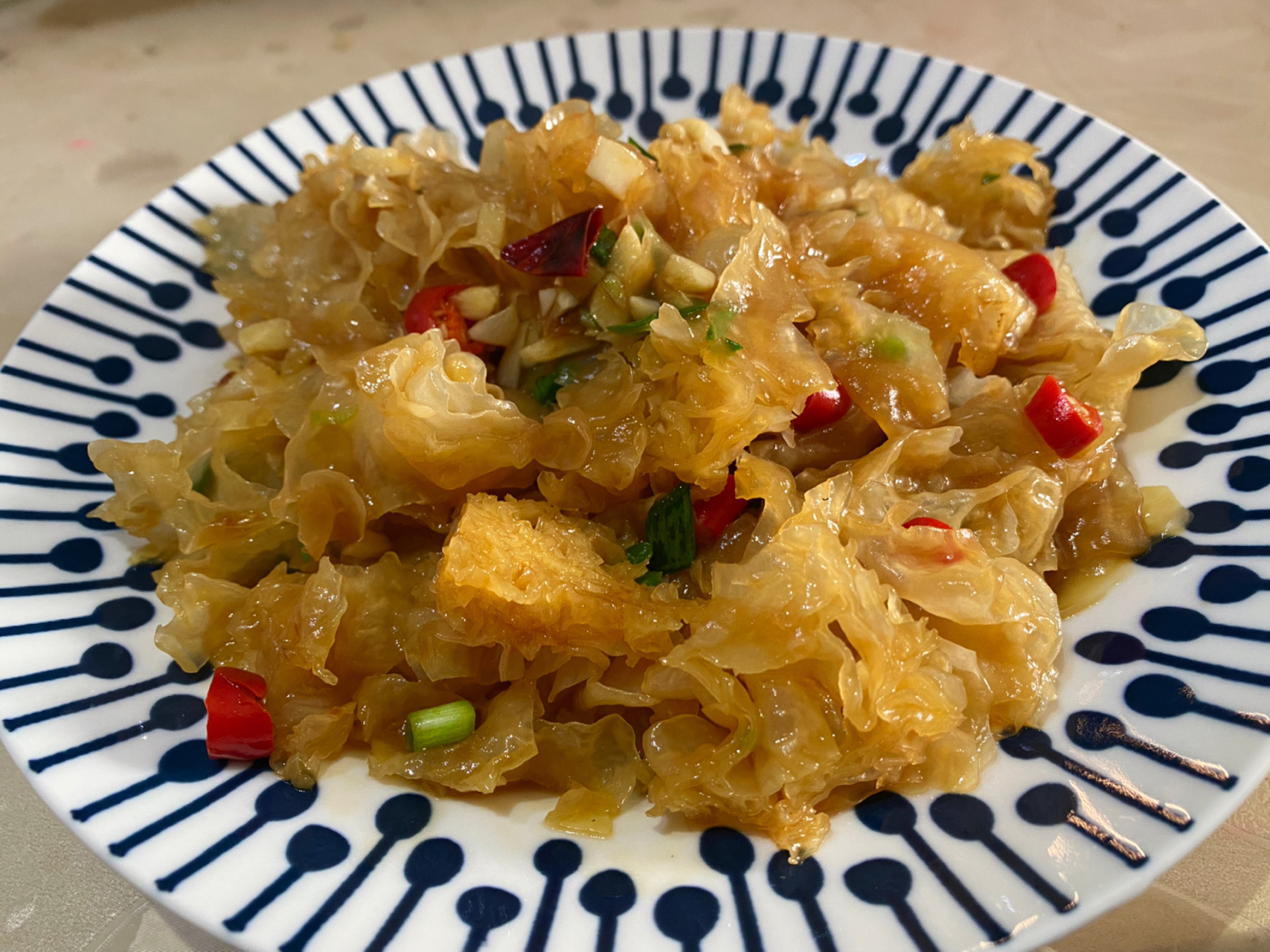 炒银耳 这才是我印象中的银耳吃法98 	 记得每次逢年过节 	 总会有