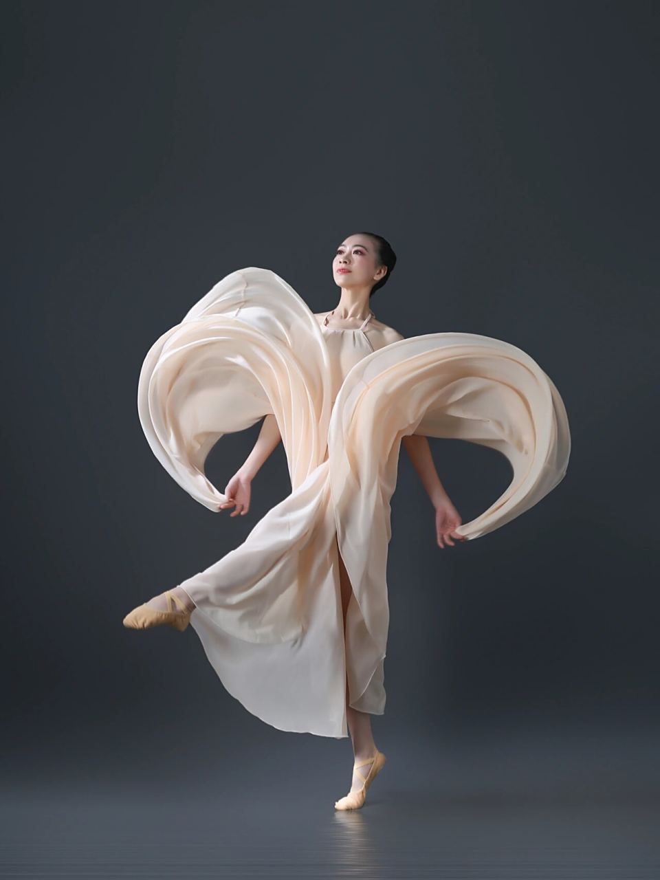 舞蹈大摆裙写真 舞蹈摄影 舞蹈写真动作分享 每一个舞姿都绽放着属于