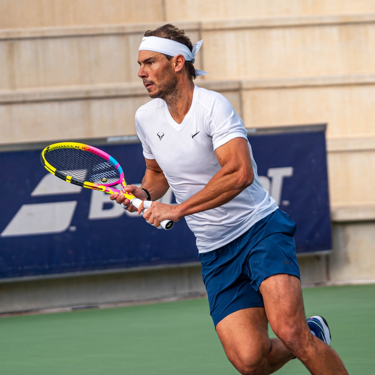 纳达尔斯特鲁夫对练备战   纳达尔此前宣布2024年复出,目前纳豆正在