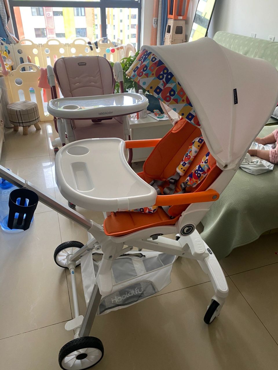 好莱福遛娃神器 早知道有这种带餐盘可坐可躺的车车,得省下多少钱