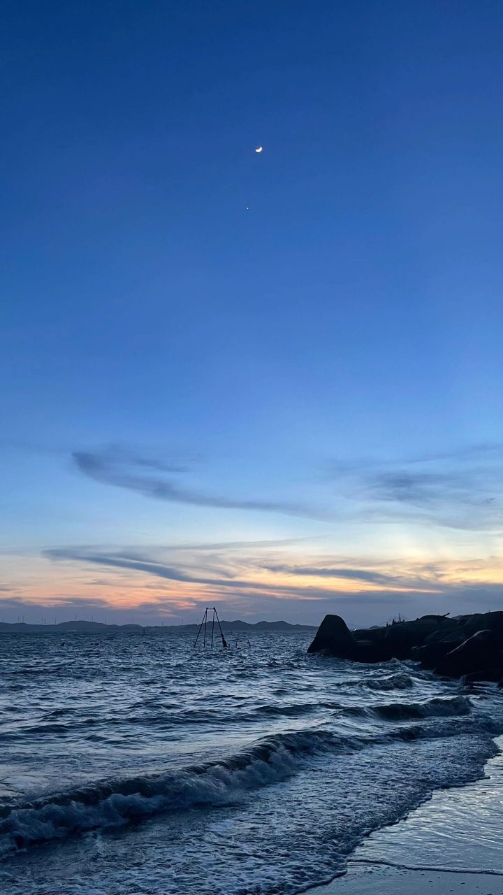 周末自驾游海边玩水好去处 手机导航:饶平县金狮湾度假村 治愈系日落