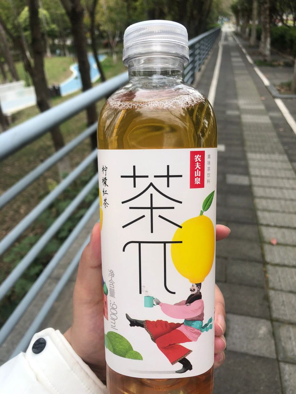 茶π柠檬红茶900ml装 爱死了,一大瓶,划算