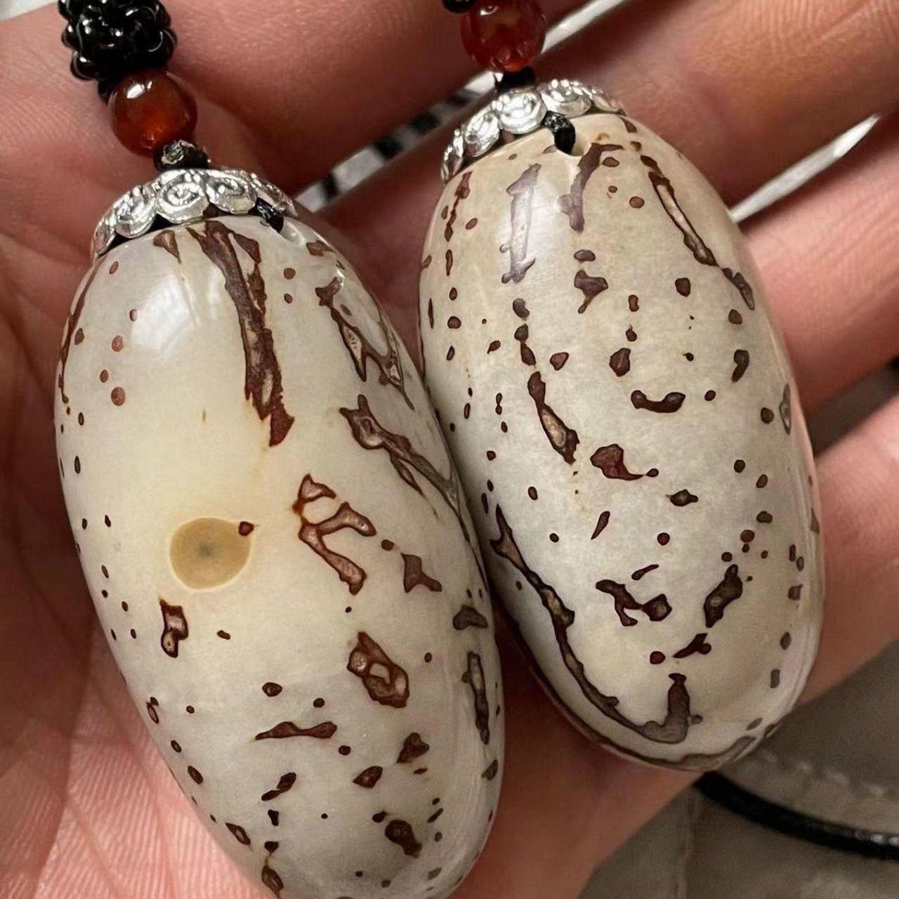 这款千眼菩提手把件真的太好用了,不仅可以当吊坠,还可以当钥匙链.