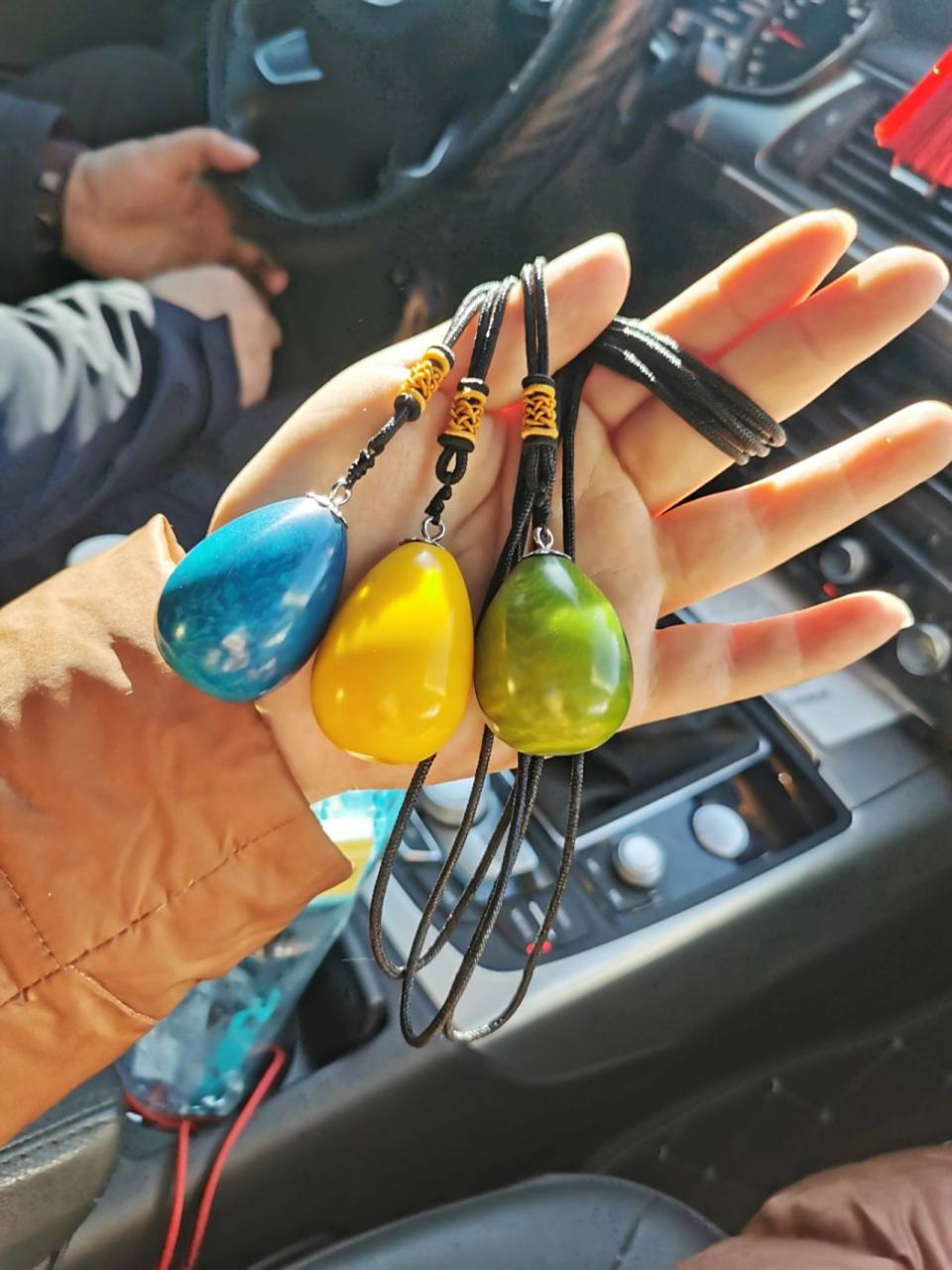 五台山现开的七彩菩提果,好漂亮! 也叫缘分果