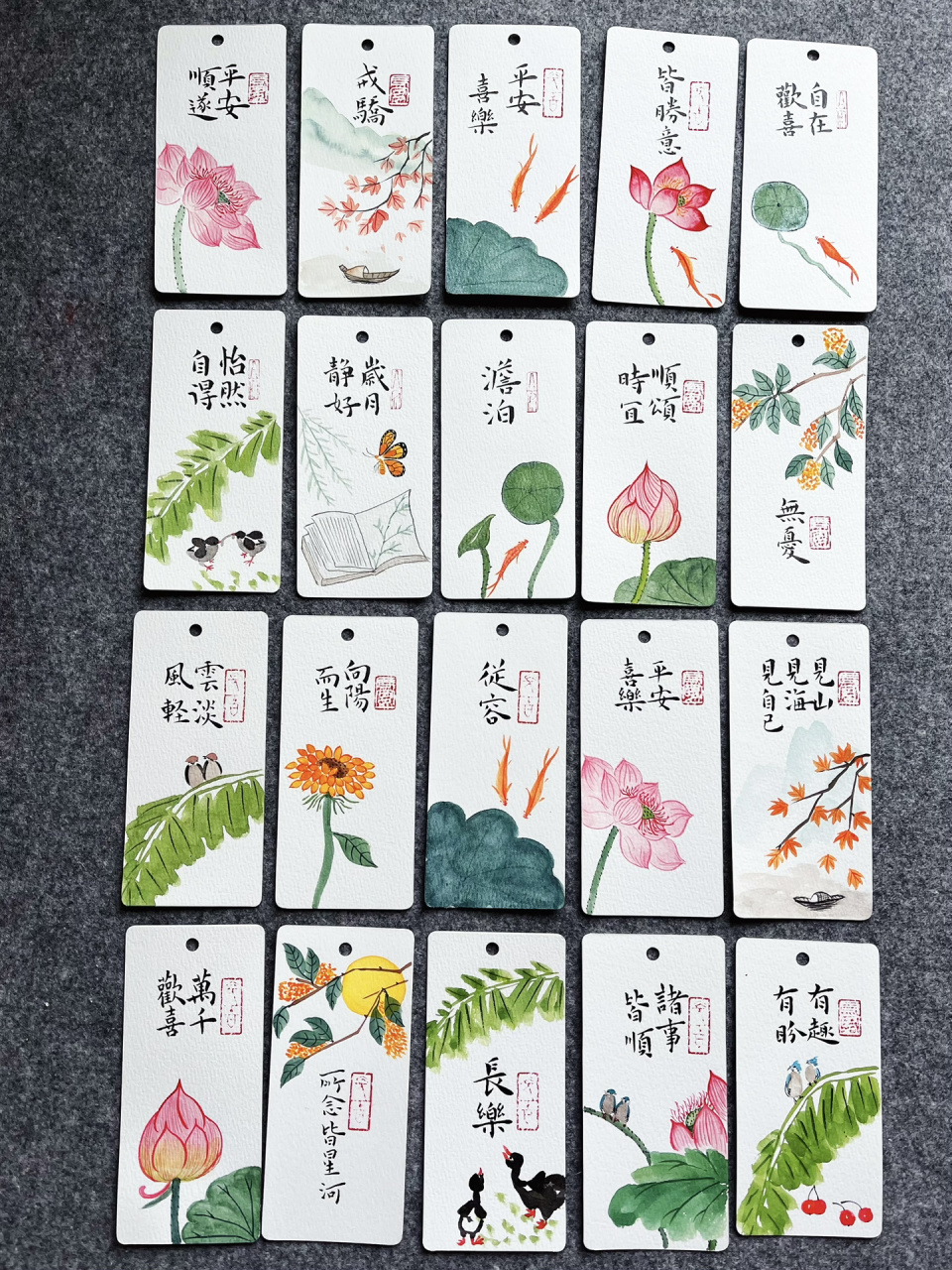 客定的100个国画书法书签,总算画够数啦 用书签,扇子,徽章做伴手礼