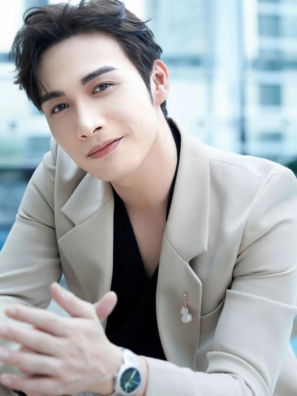 张彬彬帅气图片