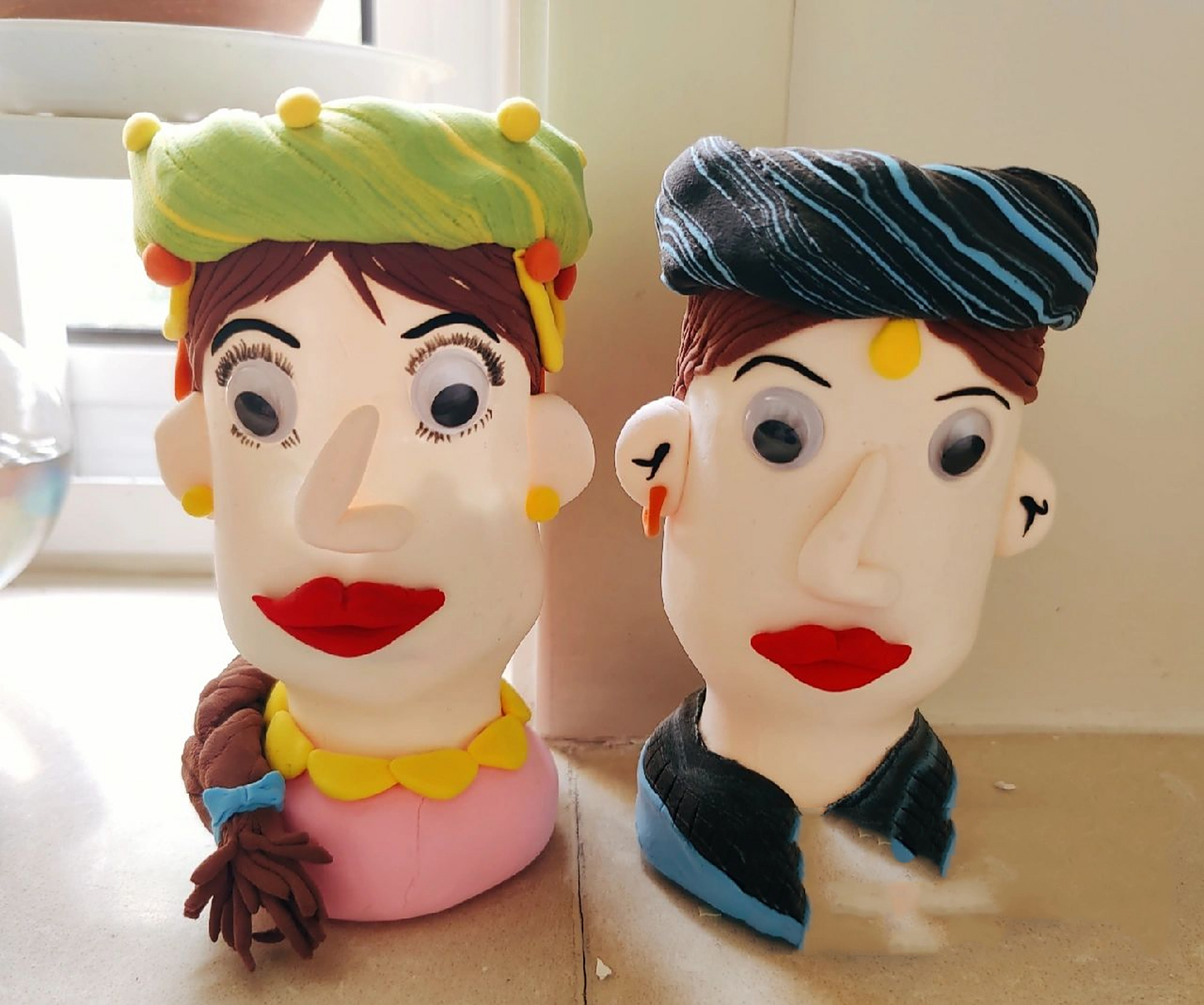 超轻黏土小人,矿泉水瓶废旧利用做黏土小人     喝完的矿泉水瓶子留