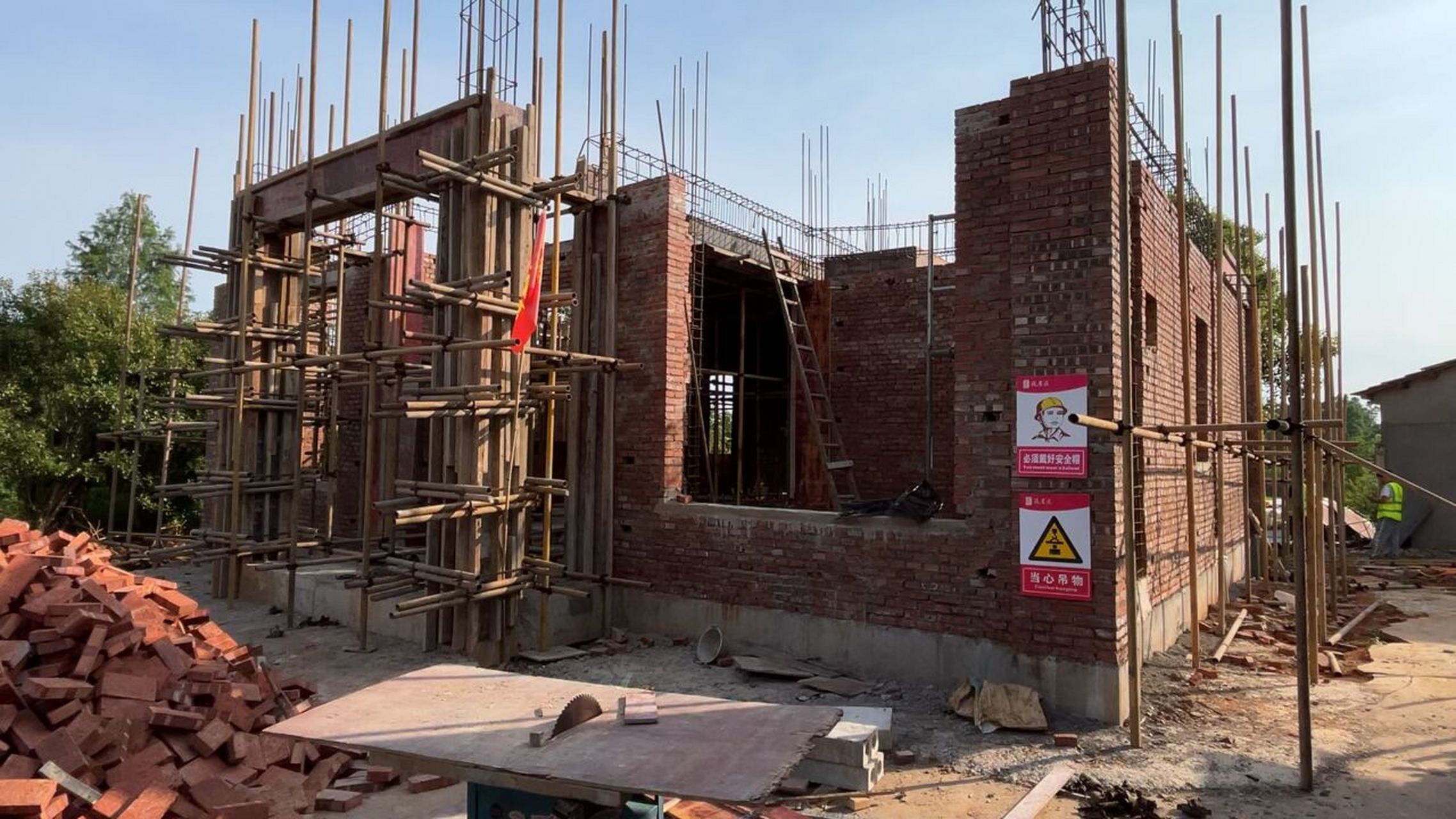 农村建房主要推荐砖混和框架结构,为什么不做轻钢结构?