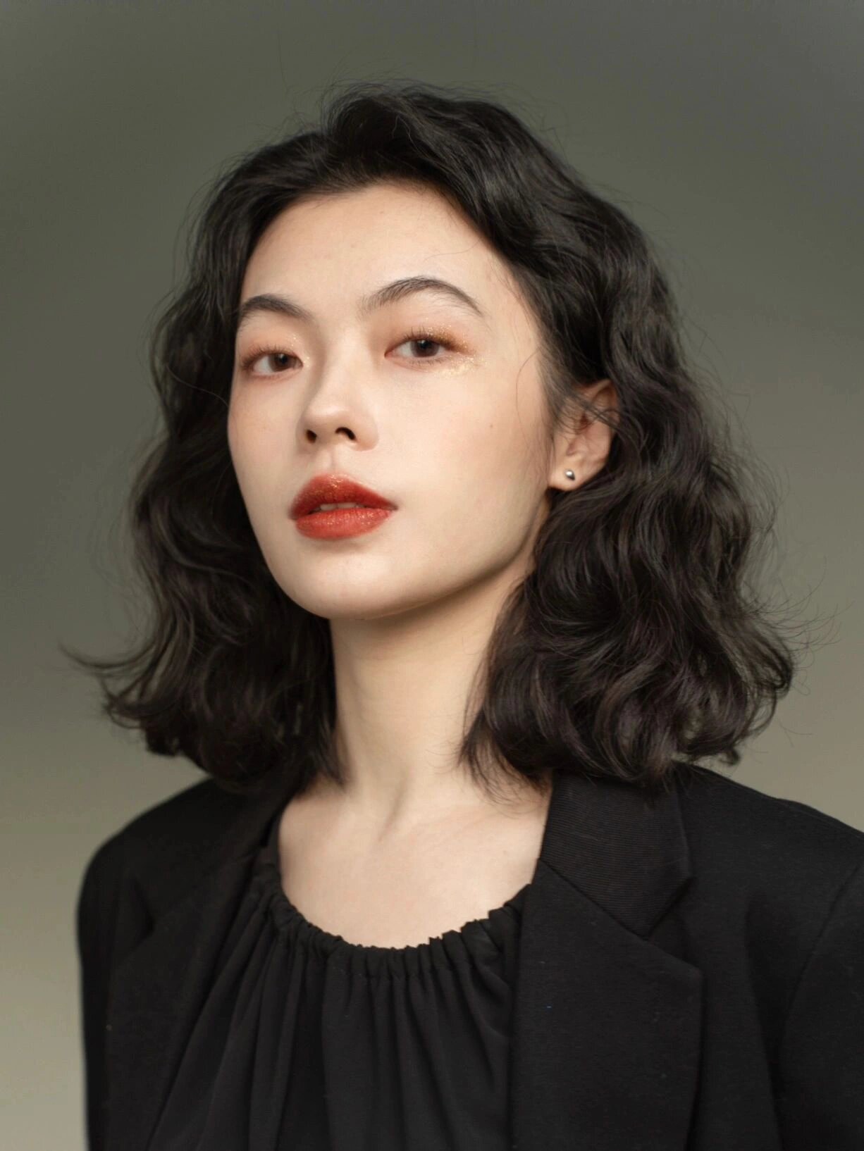 齐肩发女生就该这样烫才好看非常好过渡期