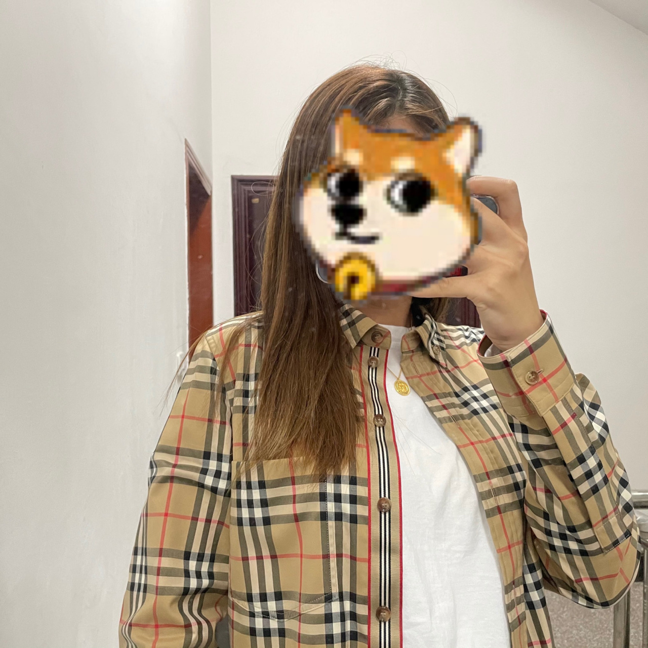 巴宝莉新款衬衫尺码参考来啦 身高170,体重110斤图片穿的10码,稍微有