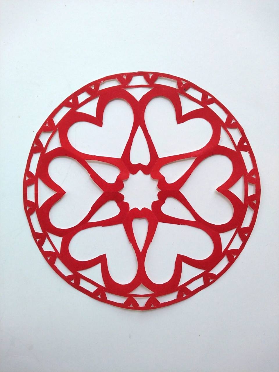 原创六折剪纸窗花,儿童手工剪纸教程分享 六角折剪纸窗花,折纸步骤看