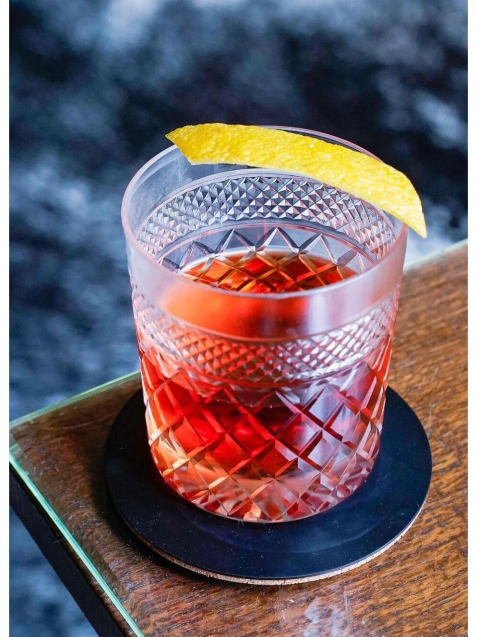 sazerac 萨泽拉克|古典近亲,完美鸡尾酒典 92 "sazerac 是有史以来
