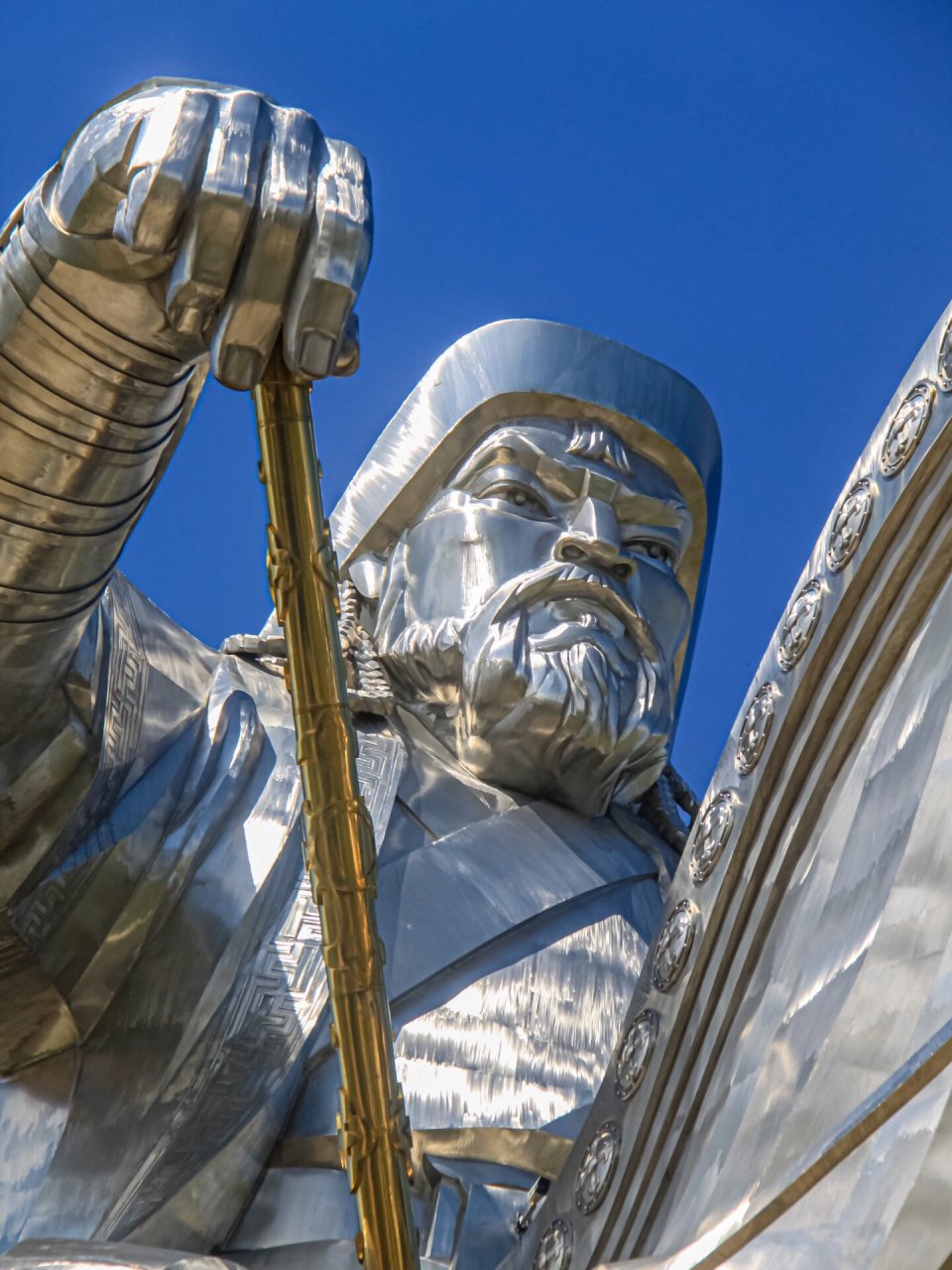 来蒙古国9899b打卡地标建筑—成吉思汗雕像 这是一座40米高的银质