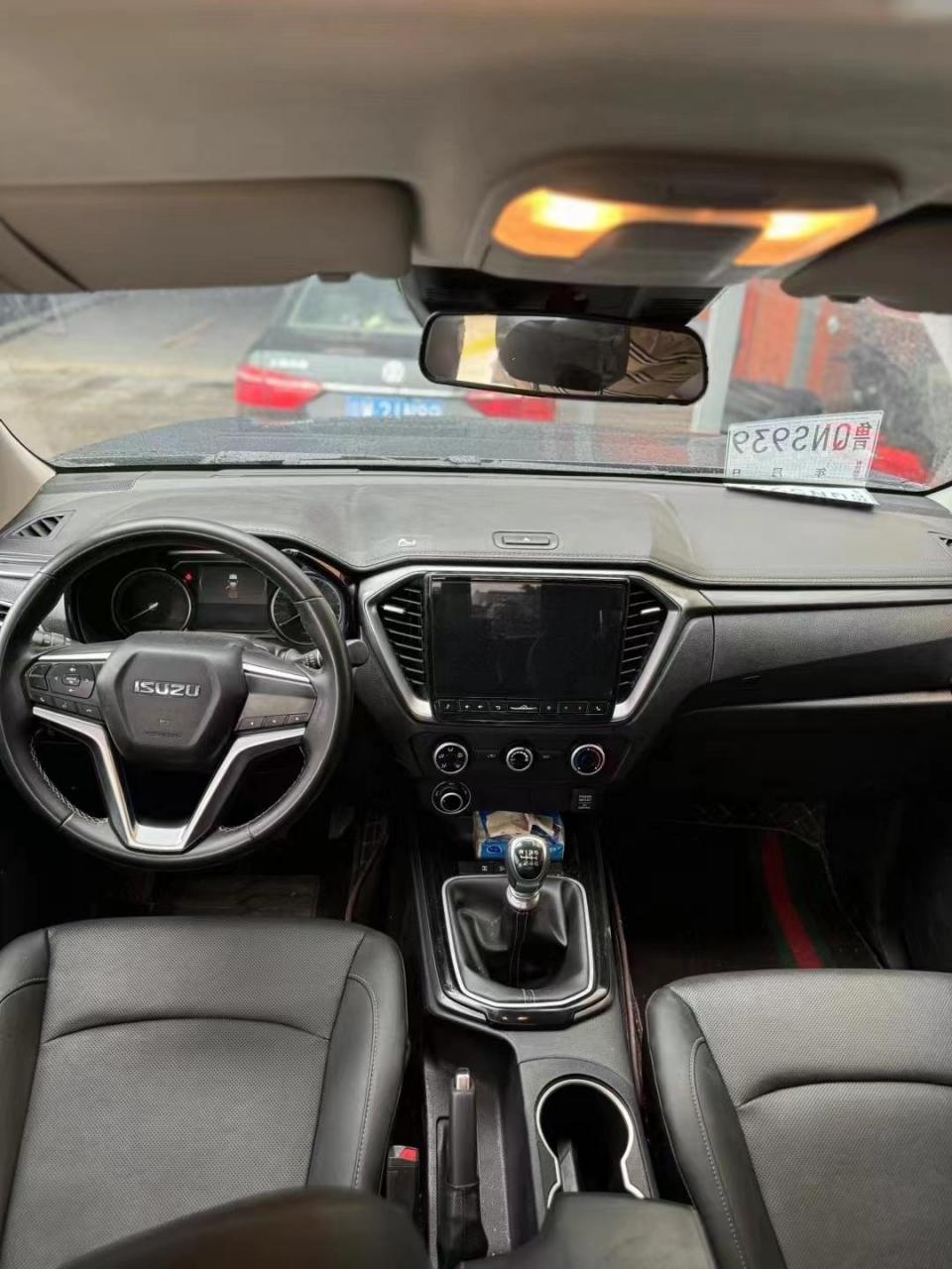 22年五十铃dmax 1.