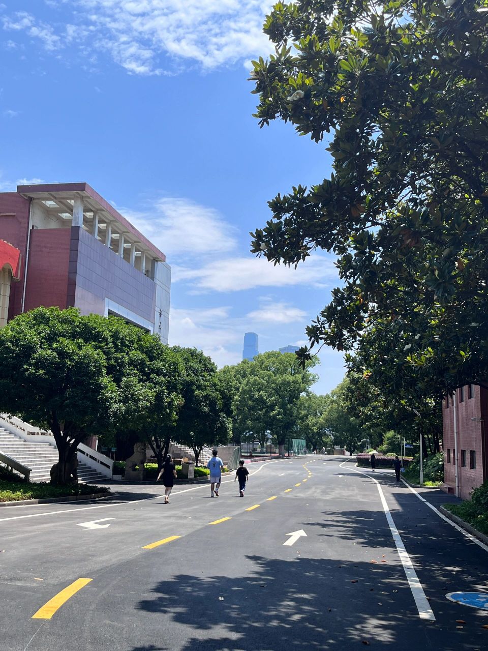 欢迎报考湖南师大附中!