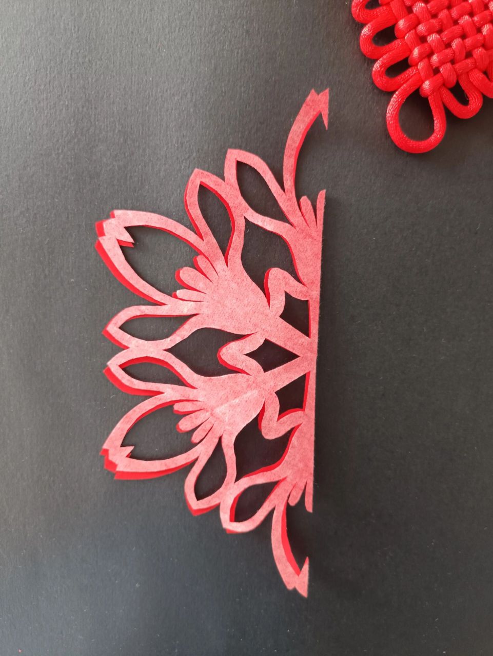 每日一剪|玉兰花 六折剪纸