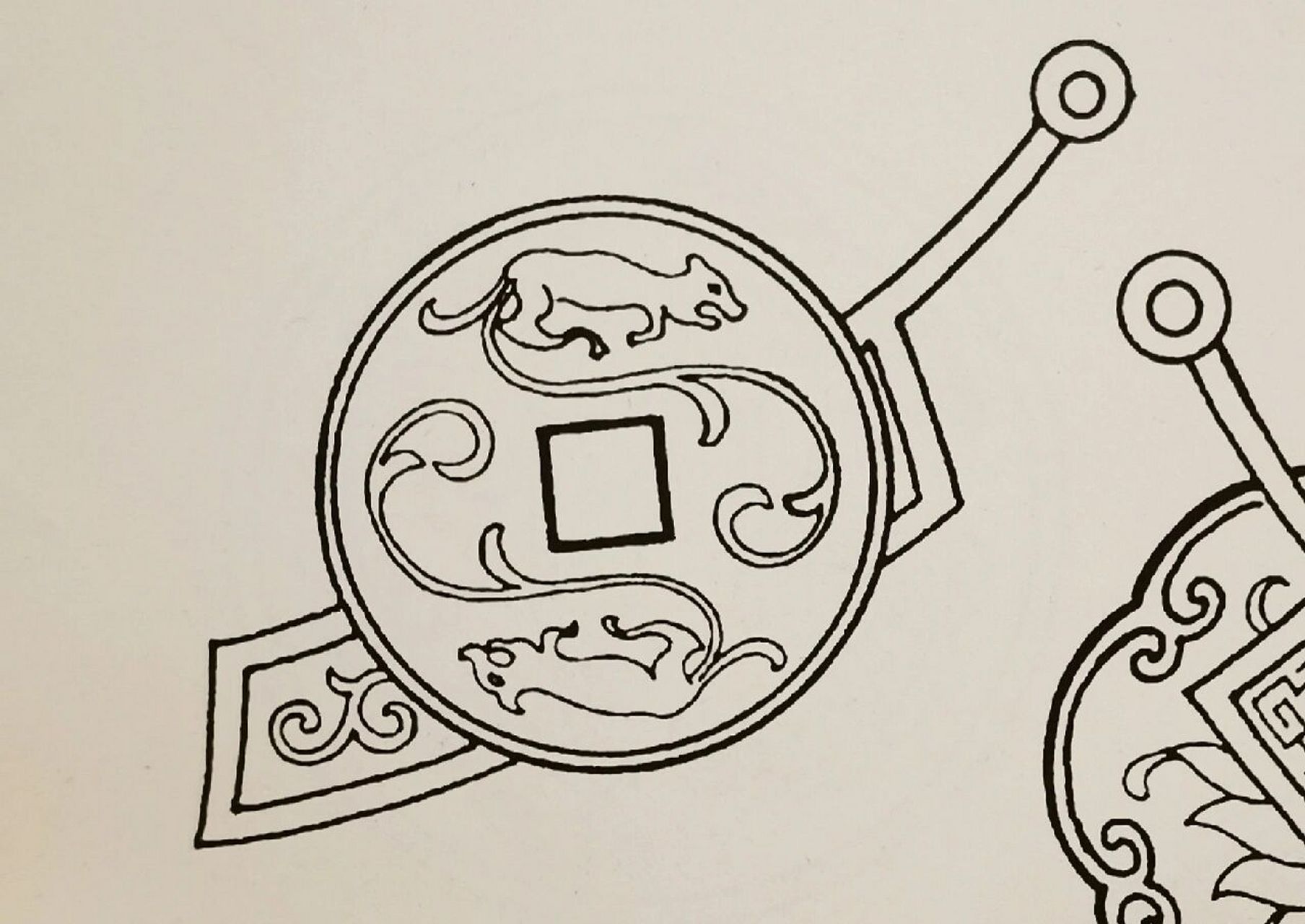 中国传统图案纹样～古代钱币 圆形方孔的铜铸钱,是人们熟悉的古钱,在