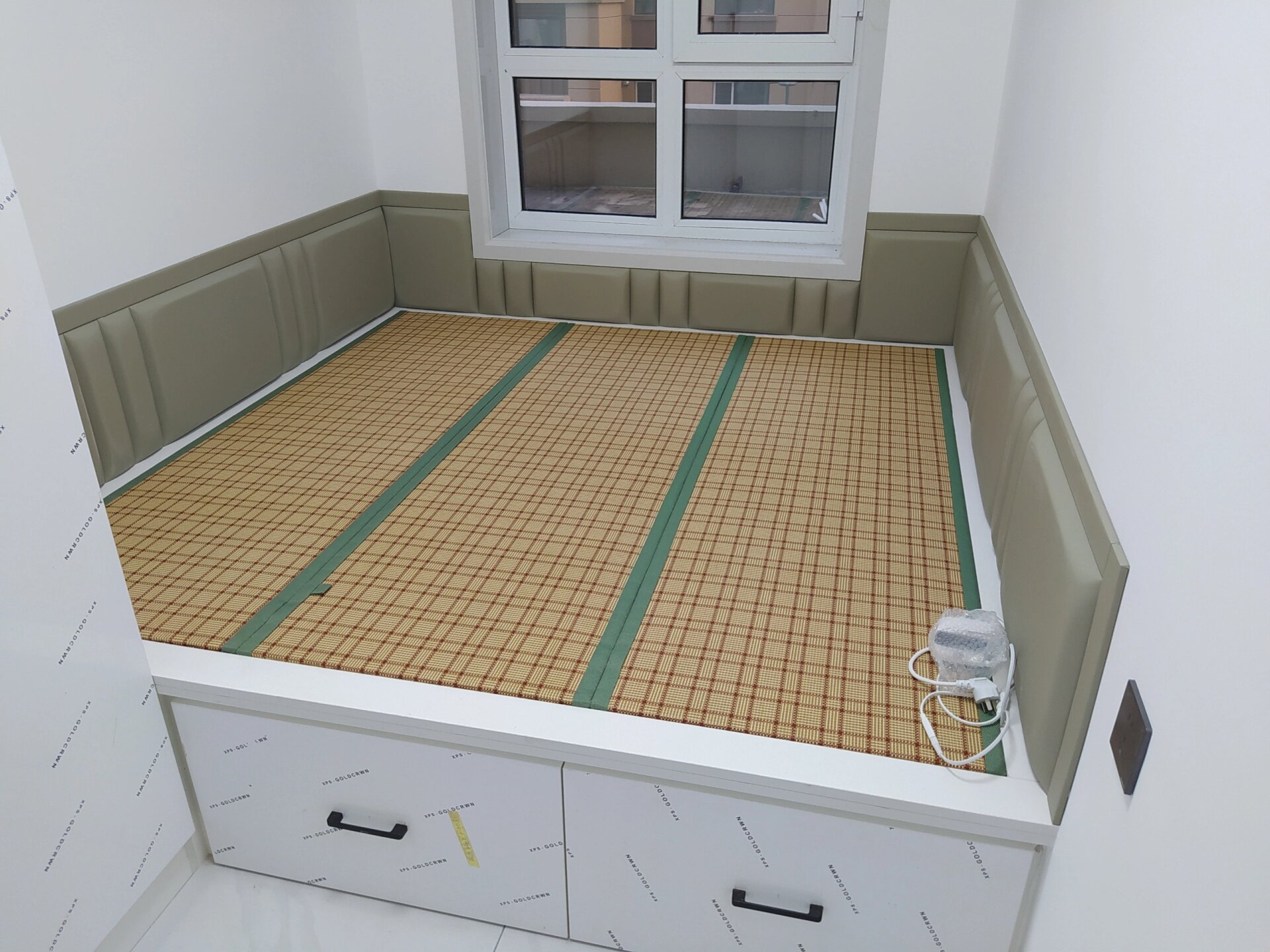 榻榻米软包墙围