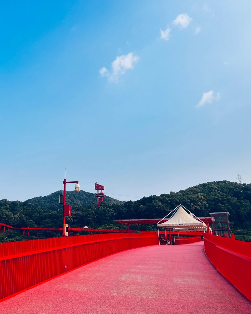 深圳:虹桥公园99 99门票:免费 99时间:每天7:00-18:30 99地址