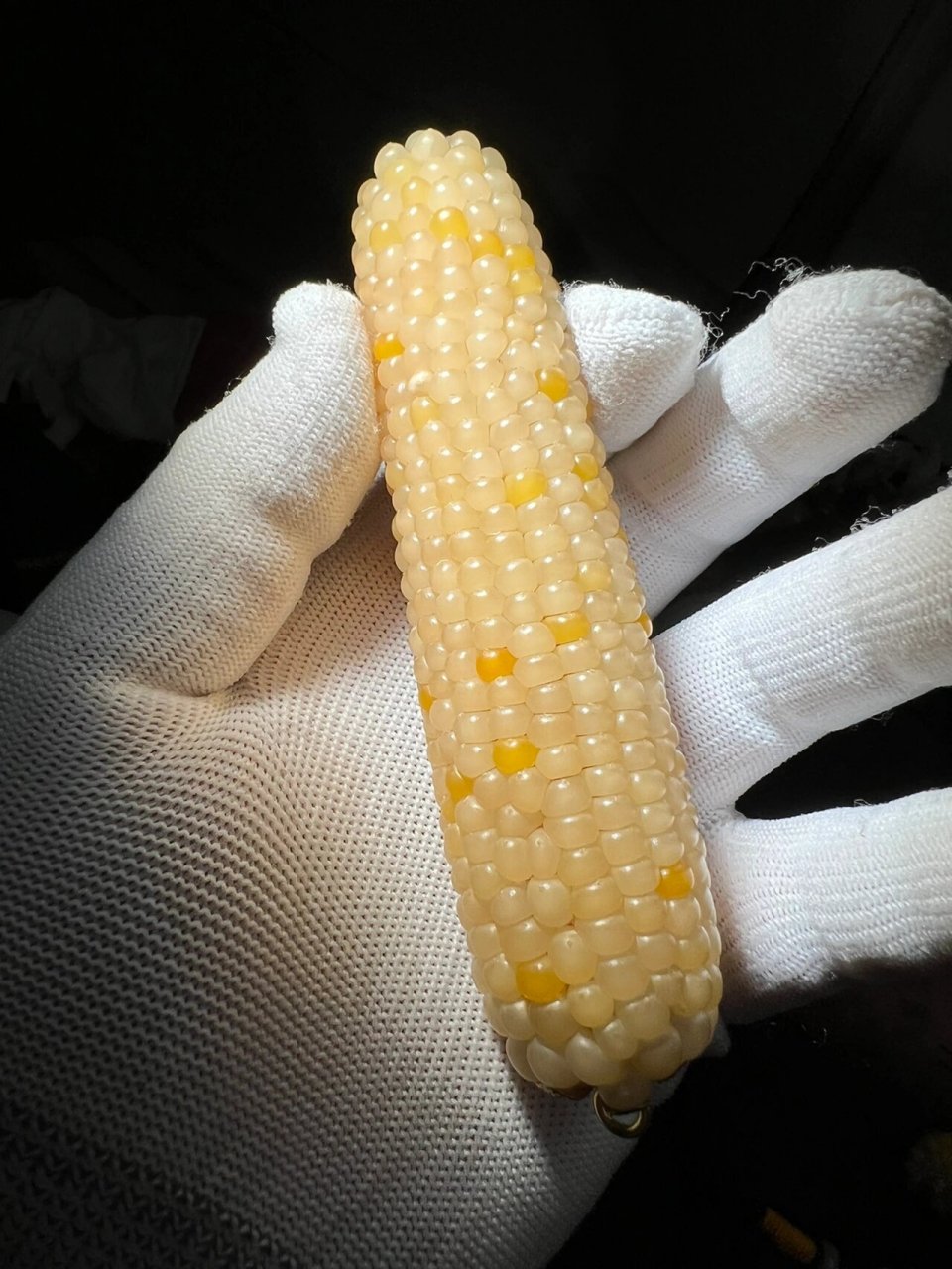 像这种入门级的高颜值小玉米 文玩袖珍玉米,纯天然种出来的真玉米  1.