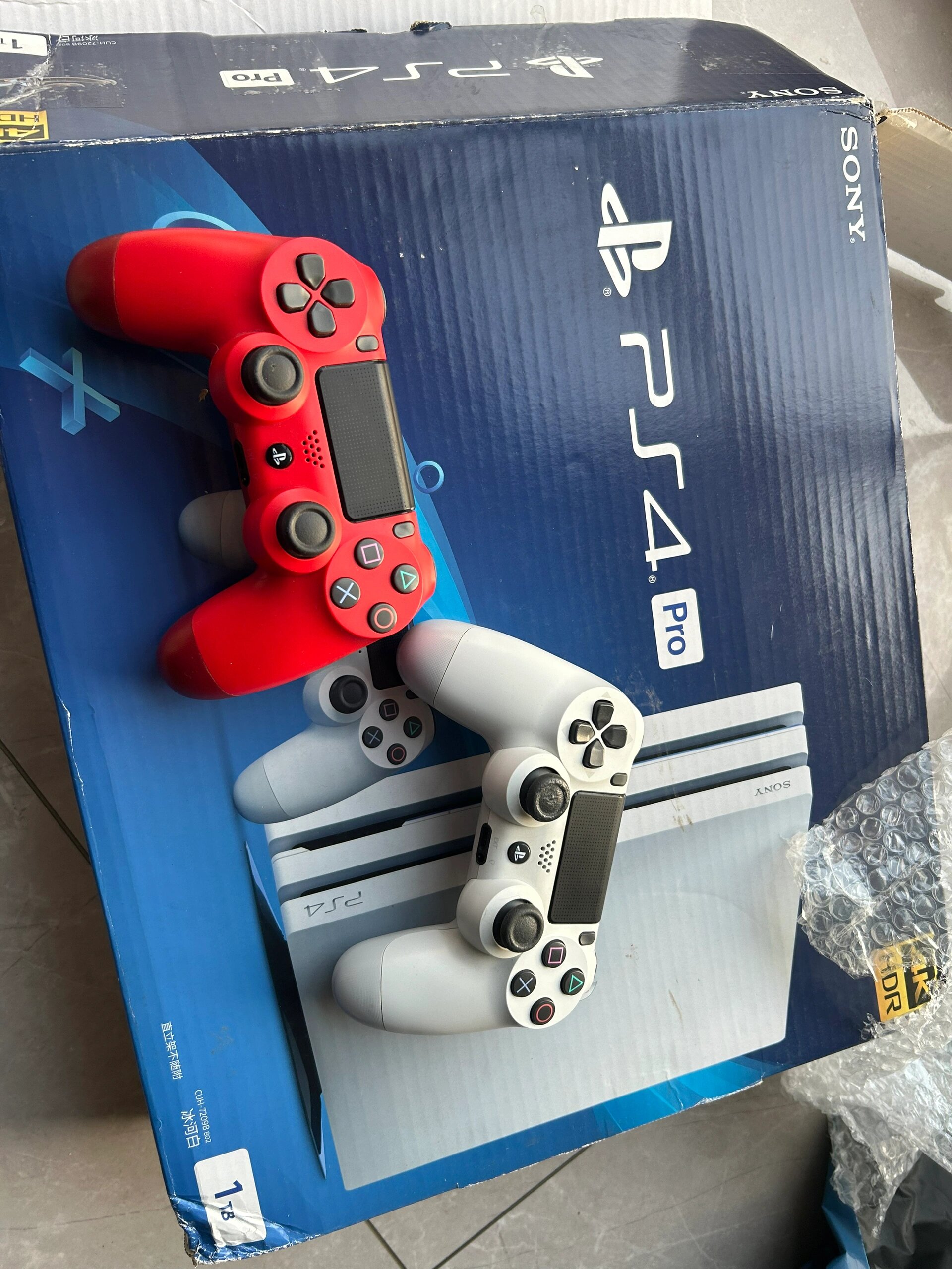 ps4pro背后接口图图片