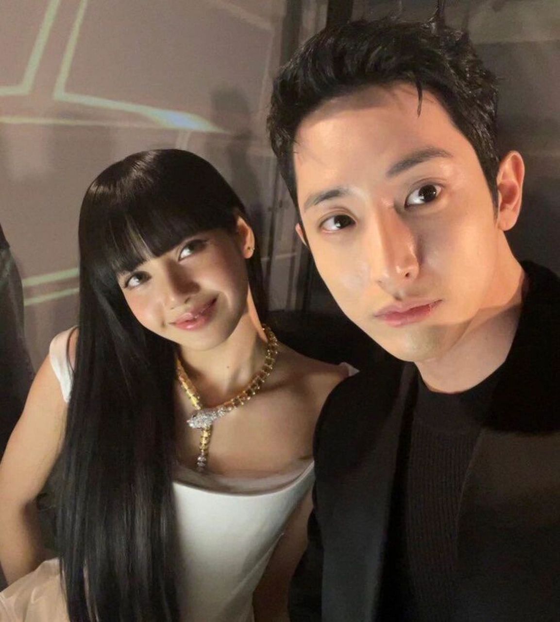 lisa7015李洙赫 宝格丽活动自拍05 #lisa# #lisa# #lisa